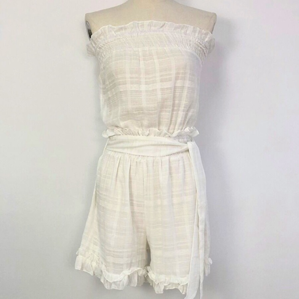 NWOT White Ruffled Romper - Picture 4 of 4